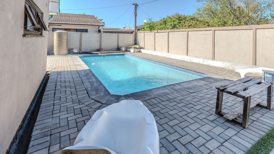 3 Bedroom Property for Sale in De La Haye Western Cape